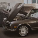 The Return of the Analog: Why Classic Cars Are Back in Vogue in 2026